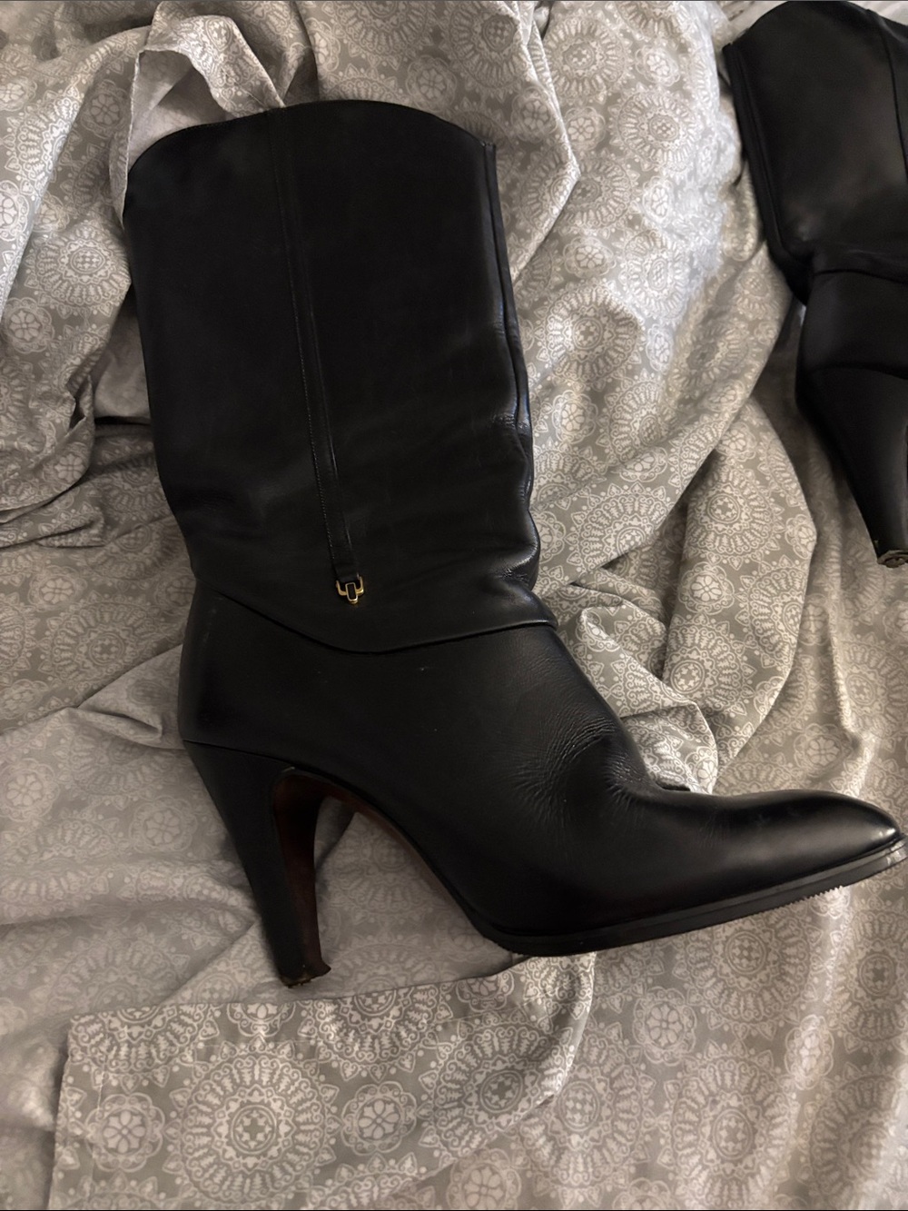 Women's Black Leather Mid-Calf Heel Boots